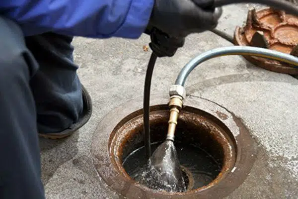 لخدمات التسليك ومعالجة انسداد الحمام والمطبخ شركة تسليك مجاري الفيصلية الدمام 0510905161 تصليح وصيانة شبكة الصرف الصحي والمجاري